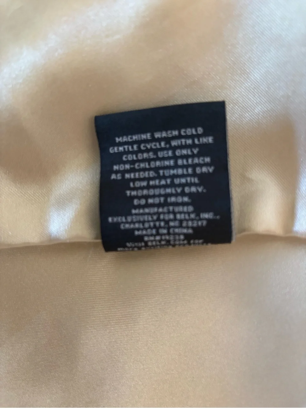 Silky Cream Satin Pillowcase - Luxury Bed Sheet